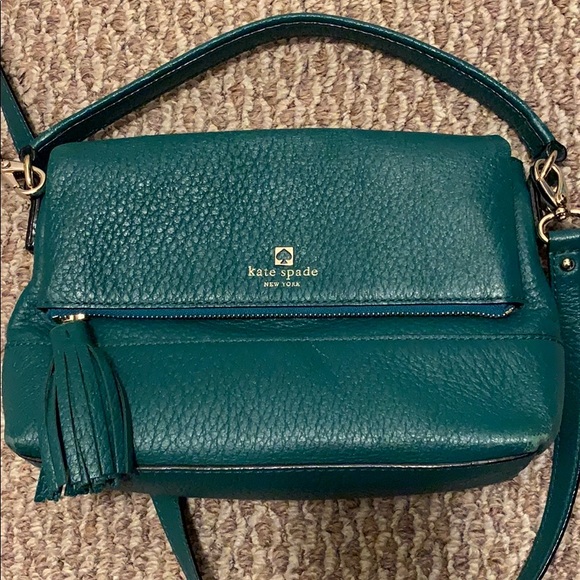 kate spade Handbags - Kate Spade Green Crossbody
